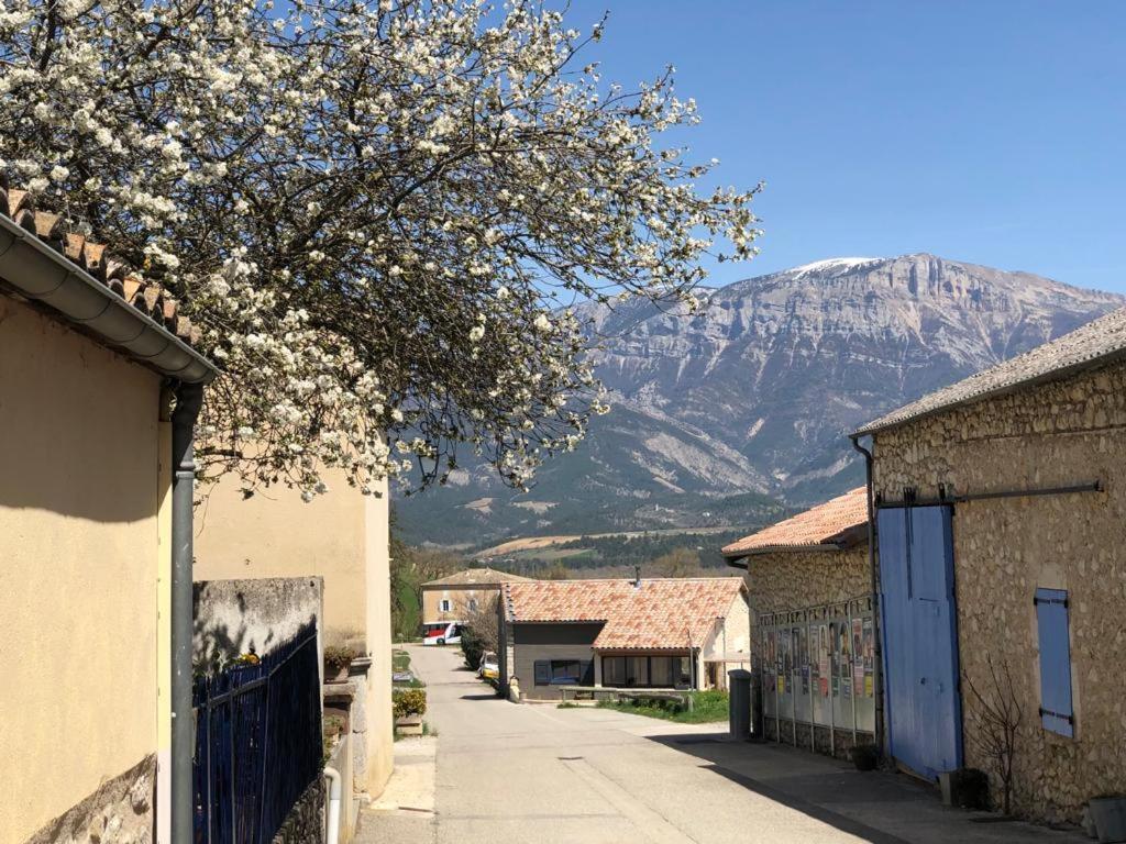 Gite Des Nals Montmaur-en-Diois المظهر الخارجي الصورة